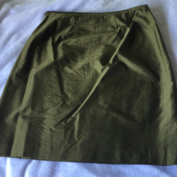 Ann Taylor skirt - Picture 2 of 2